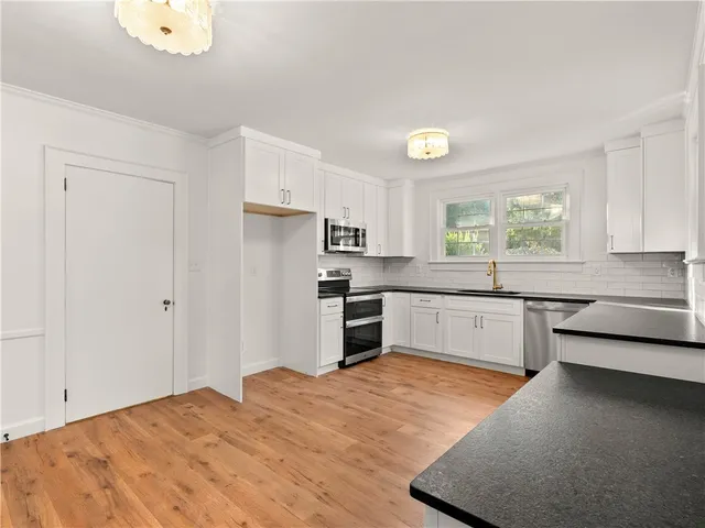 $445,000 | 1429 East Calhoun Street, Anderson, SC 29621