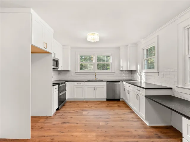 $445,000 | 1429 East Calhoun Street, Anderson, SC 29621