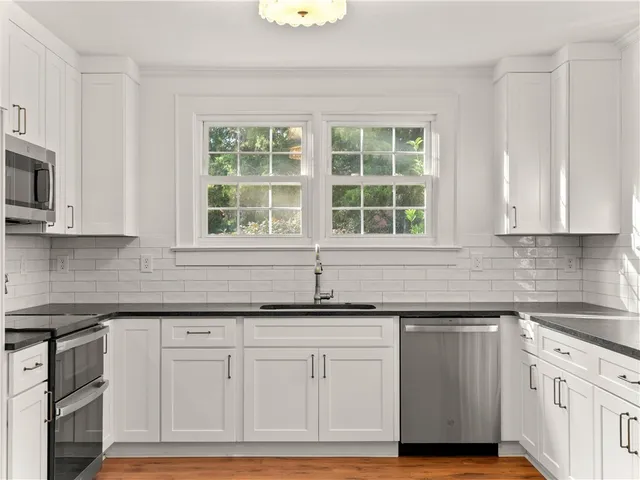 $445,000 | 1429 East Calhoun Street, Anderson, SC 29621