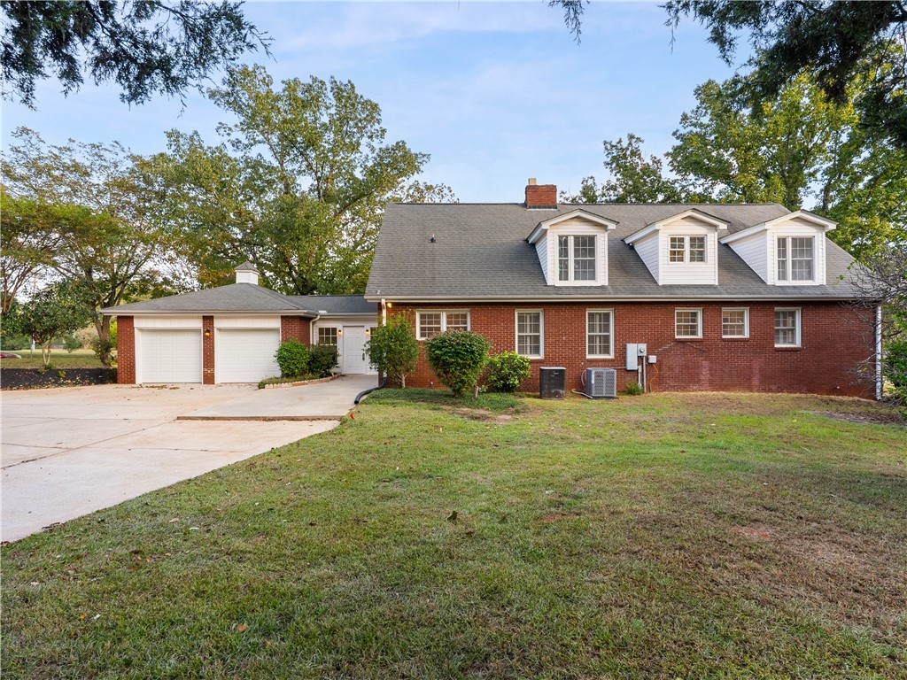 1429 East Calhoun Street Anderson, SC 29621 - Photo 2 of 49