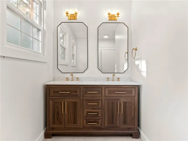 $445,000 | 1429 East Calhoun Street, Anderson, SC 29621