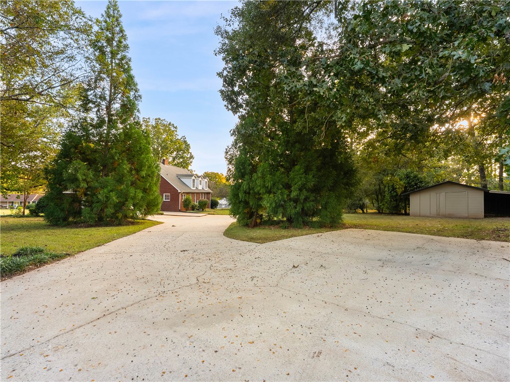 1429 East Calhoun Street Anderson, SC 29621 - Photo 5 of 49