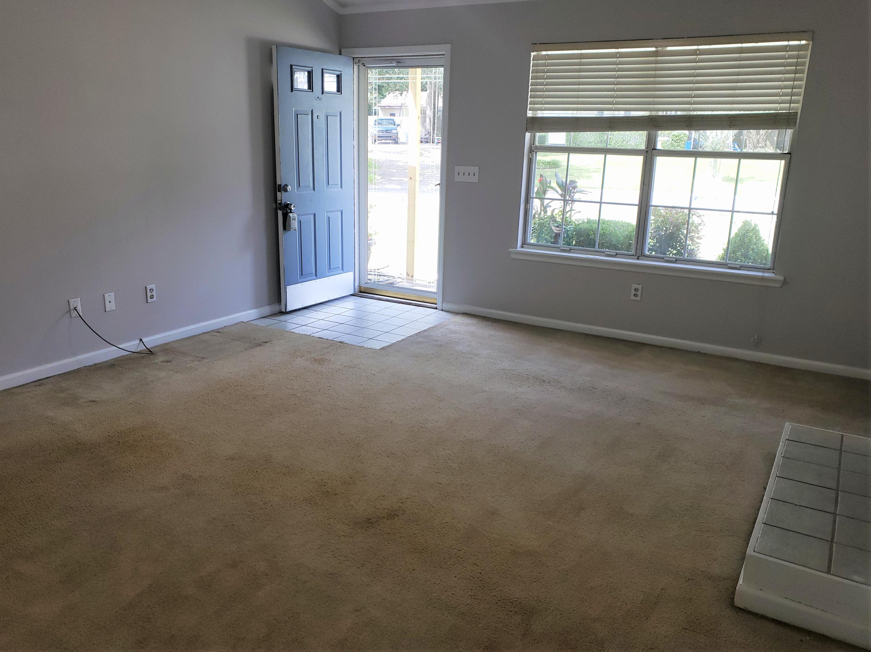 514 Laurel Ridge Road North Charleston, SC 29418 - Photo 5 of 20 living room