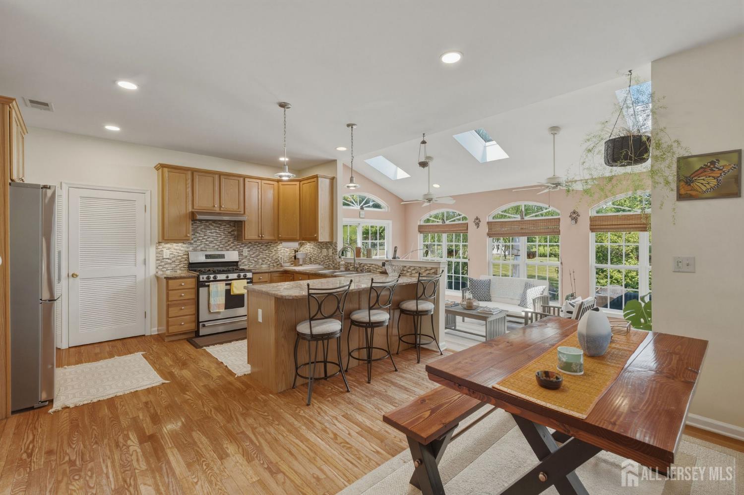 5 Rue Cezanne Somerset, NJ 08873 - Photo 13 of 50