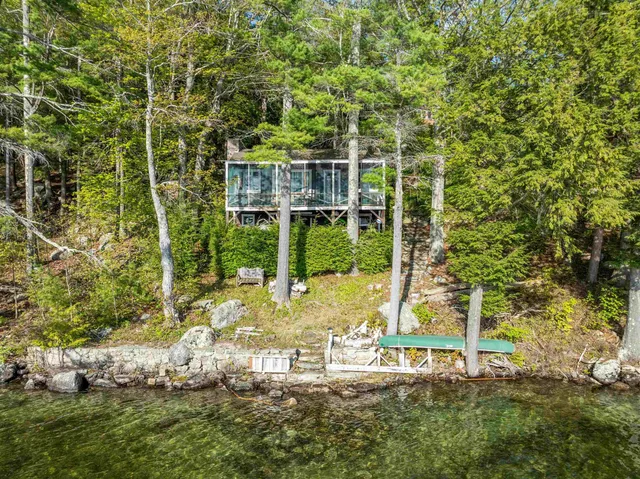 $1,275,000 | 113-117 Pinnacle Park Road, Meredith, NH 03253