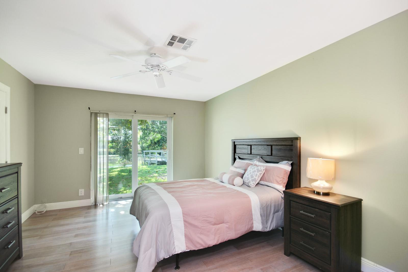 2901 Cormorant Road Delray Beach, FL 33444 - Photo 14 of 26 Master Beddroom
