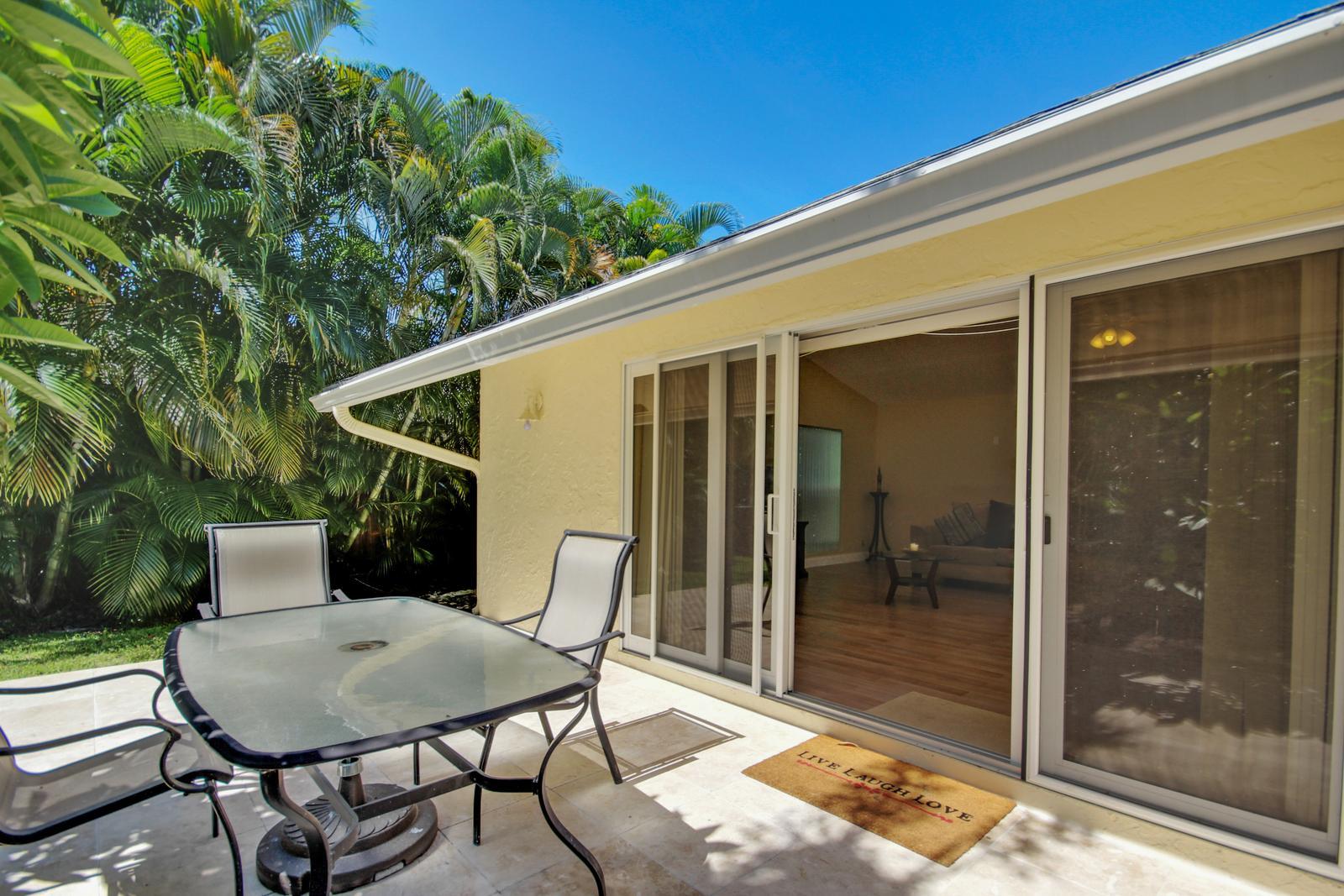 2901 Cormorant Road Delray Beach, FL 33444 - Photo 23 of 26 Porch