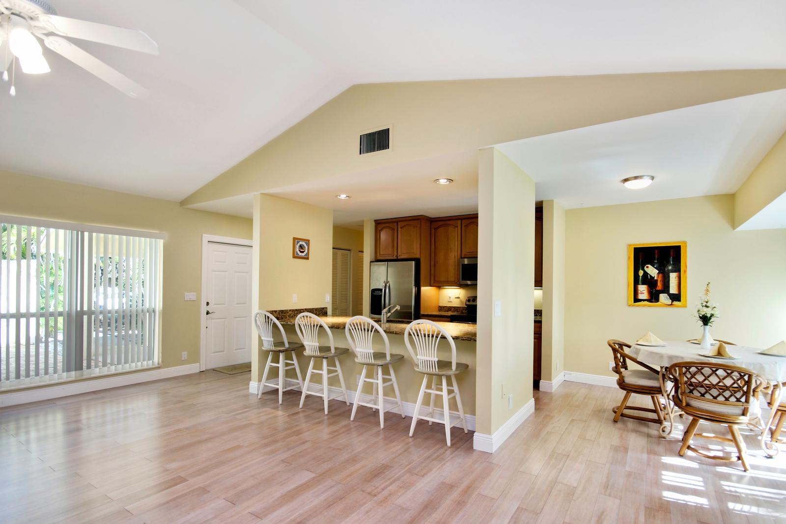 2901 Cormorant Road Delray Beach, FL 33444 - Photo 9 of 26 Kitchen and Dining Area