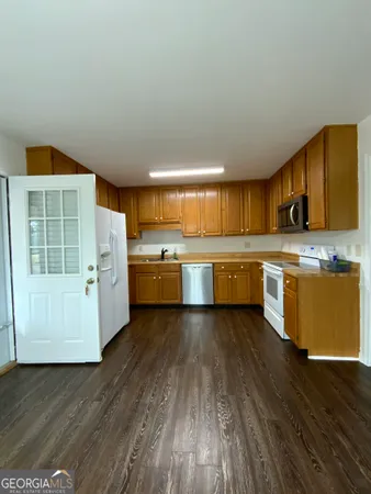 $1,500 | 1781 Floyd Springs Road Northeast, Armuchee, GA 30105