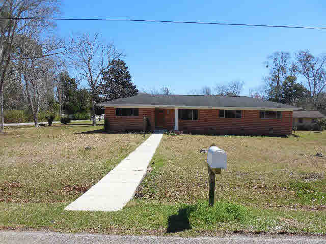 1116 North Pine Street Foley, AL 36535 - Photo 1 of 1