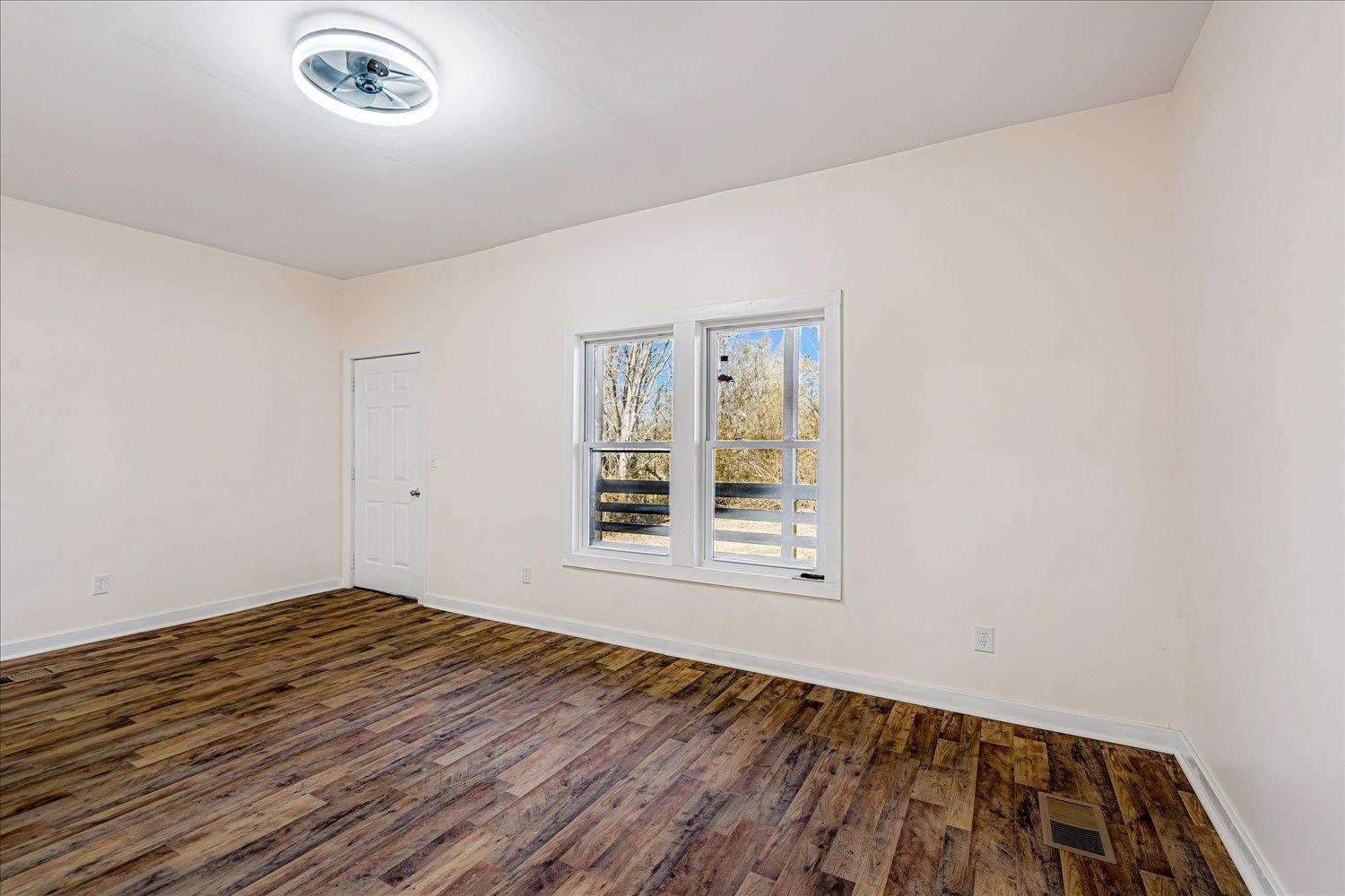 245 Ecology Loop Eads, TN 38028 - Photo 15 of 23 an empty room with a window