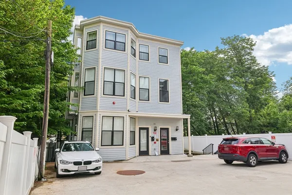 $625,000 | 51 Hamilton Street, Unit 3, Boston, MA 02125