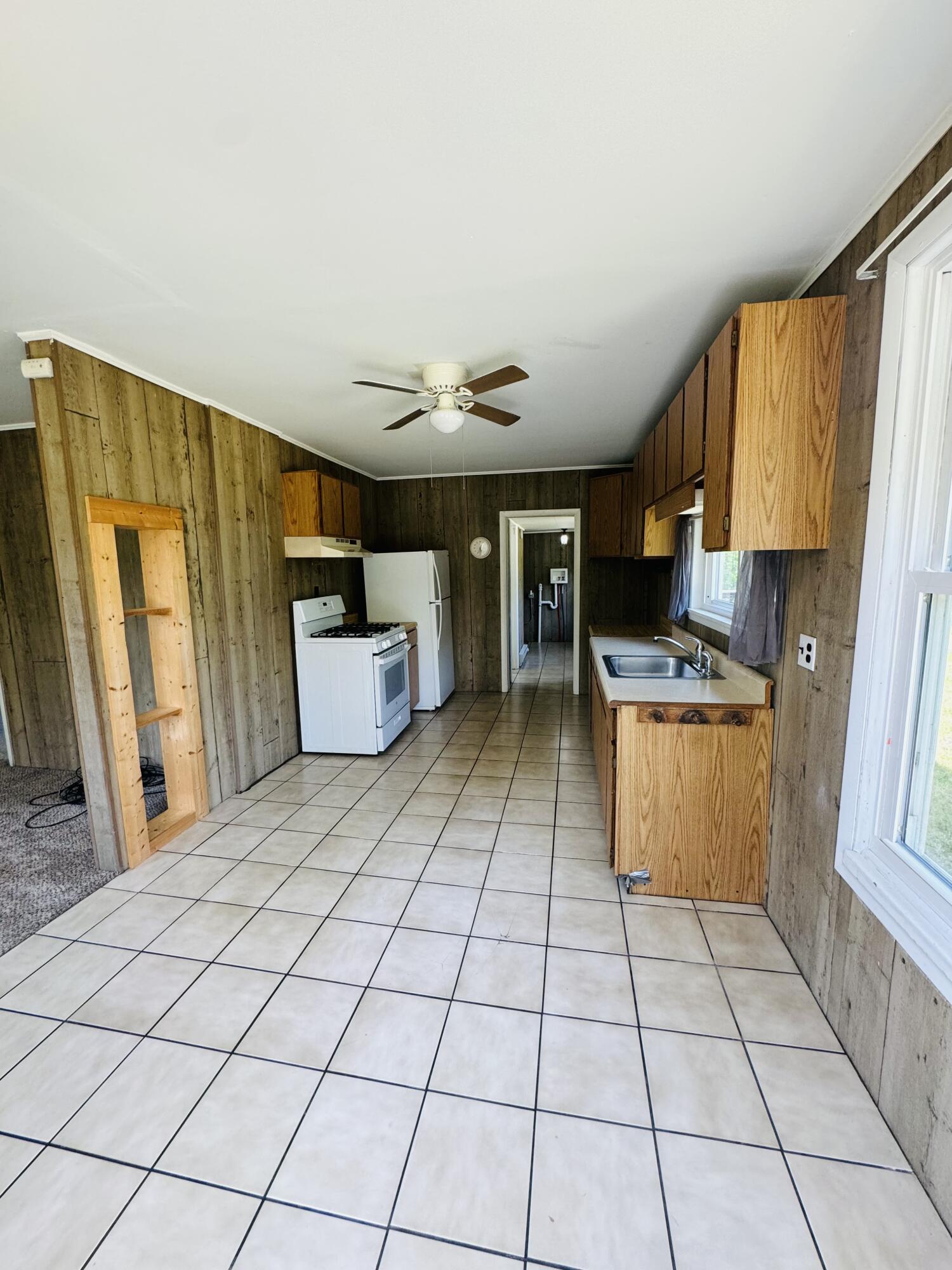 6668 Annis Road Fountain, MI 49410 - Photo 15 of 27 Kitchen