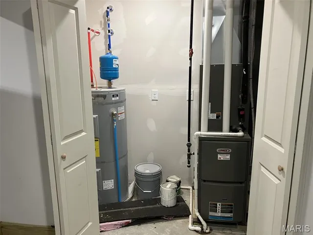 $499,900 | 400 East Deerwood Drive, Unit 400 & 402, Jackson, MO 63755