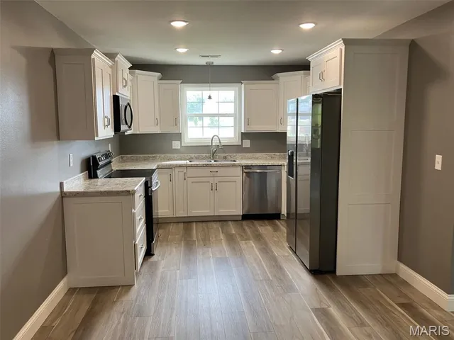 $499,900 | 400 East Deerwood Drive, Unit 400 & 402, Jackson, MO 63755