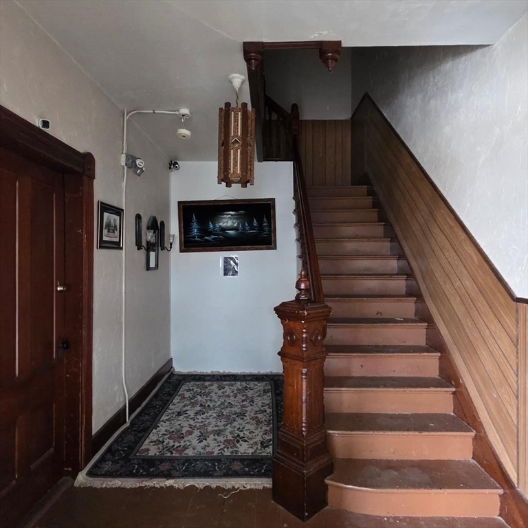 44 Coral Street Worcester, MA 01604 - Photo 26 of 34