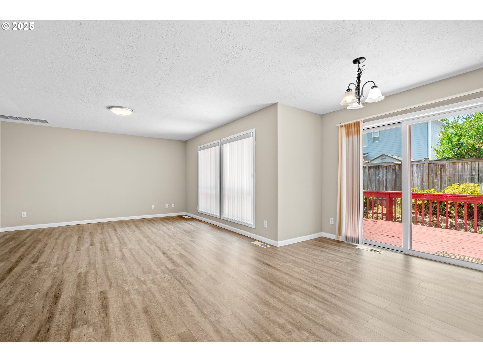 14039 Southeast 119th Drive Clackamas, OR 97015 - Photo 27 of 32