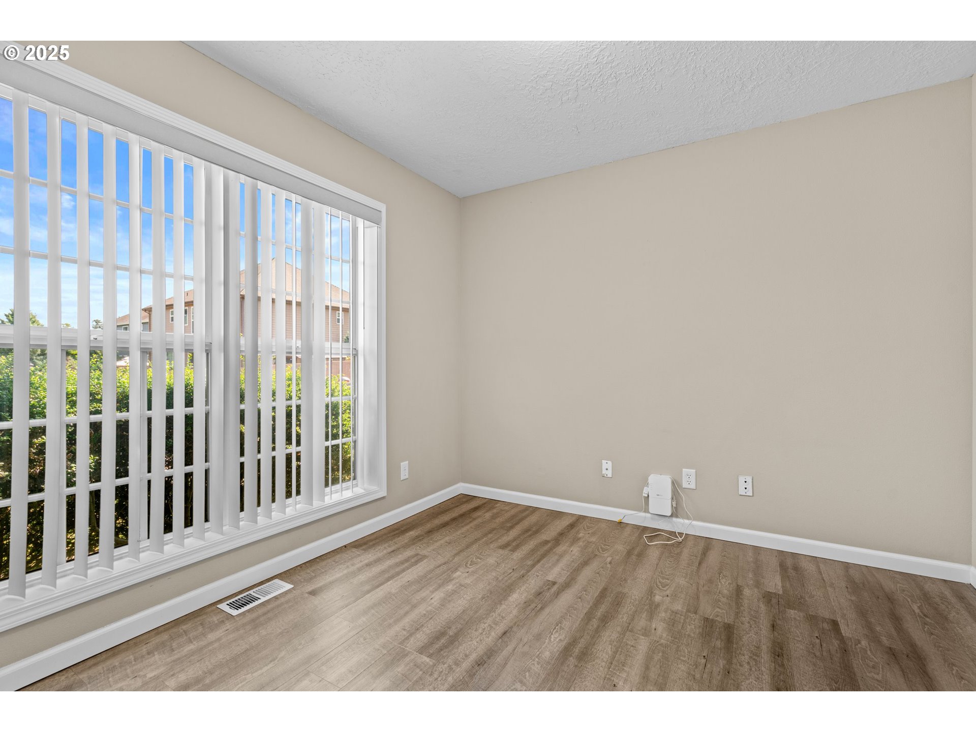 14039 Southeast 119th Drive Clackamas, OR 97015 - Photo 9 of 32