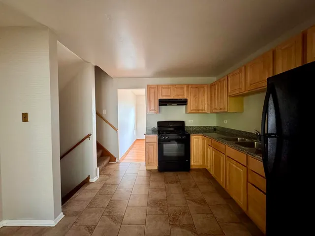 $201,000 | 15542 South Park Avenue, South Holland, IL 60473