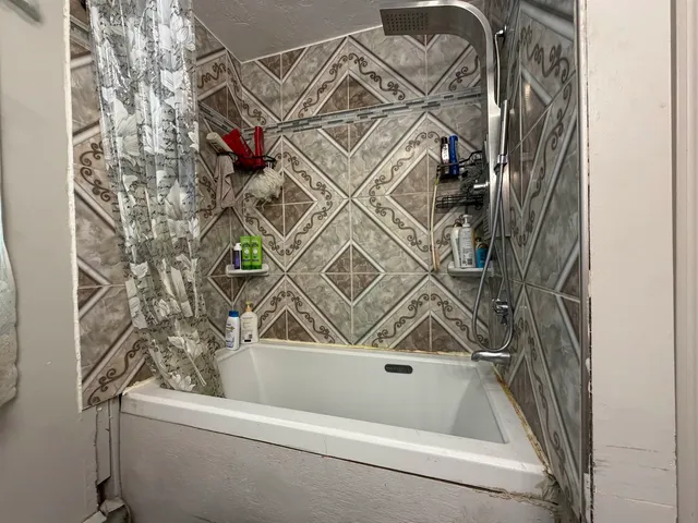 $419,000 | 114 Chases Grove Road, Derry, NH 03038