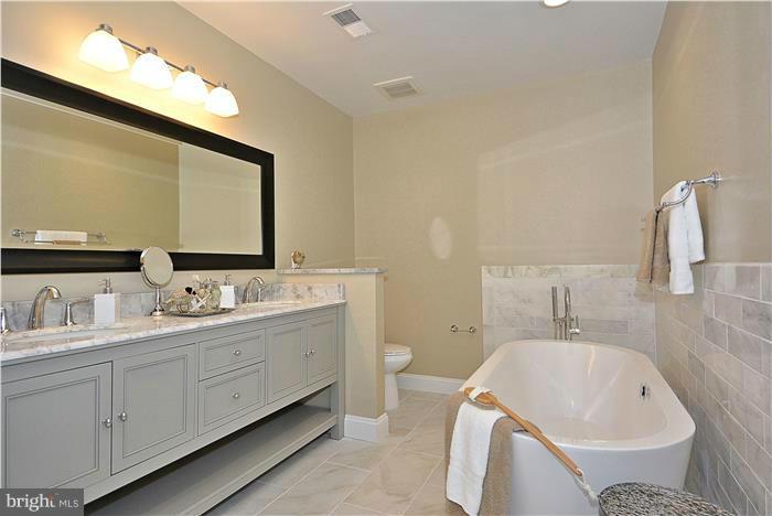 1817 Anderson Road Falls Church, VA 22043 - Photo 16 of 29 Bath (Master)