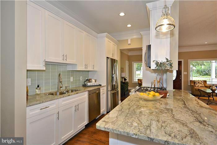 1817 Anderson Road Falls Church, VA 22043 - Photo 3 of 29 Kitchen