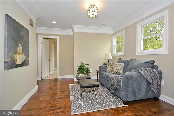 1817 Anderson Road Falls Church, VA 22043 - Photo 23 of 29 Sitting Room