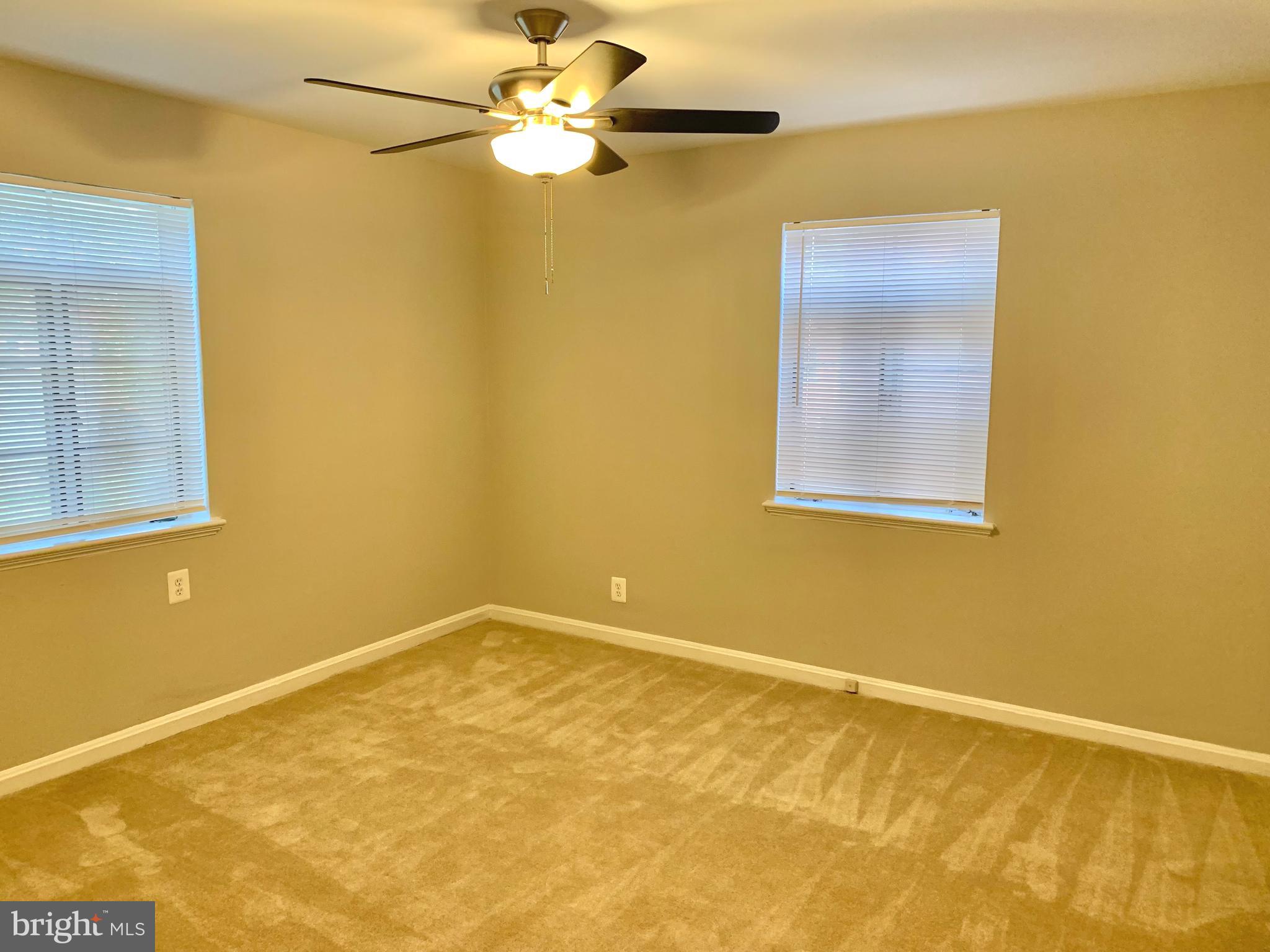 2615 13th Road South Arlington, VA 22204 - Photo 15 of 41 a view of an empty room with a window