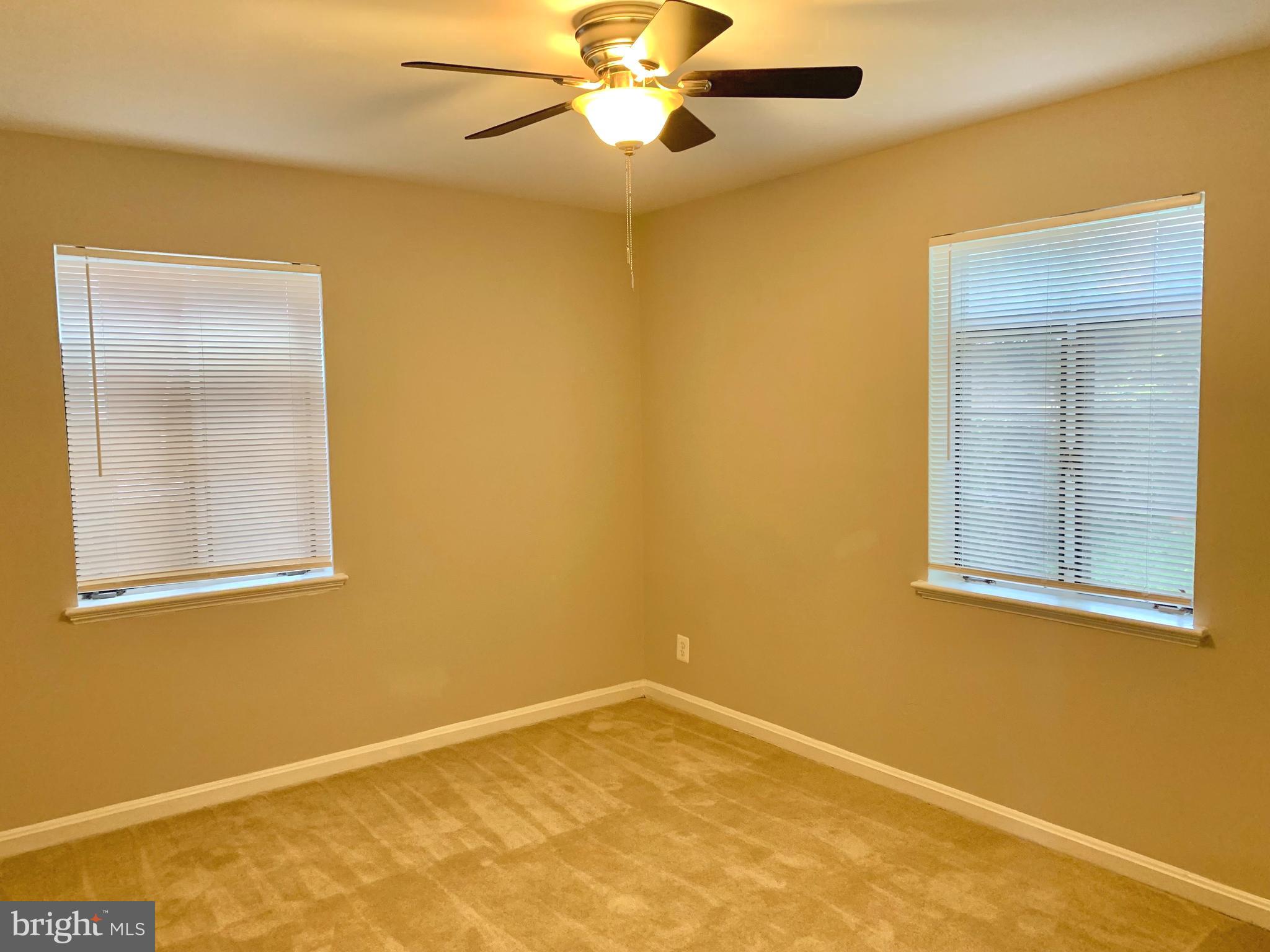 2615 13th Road South Arlington, VA 22204 - Photo 19 of 41 a view of an empty room with a window