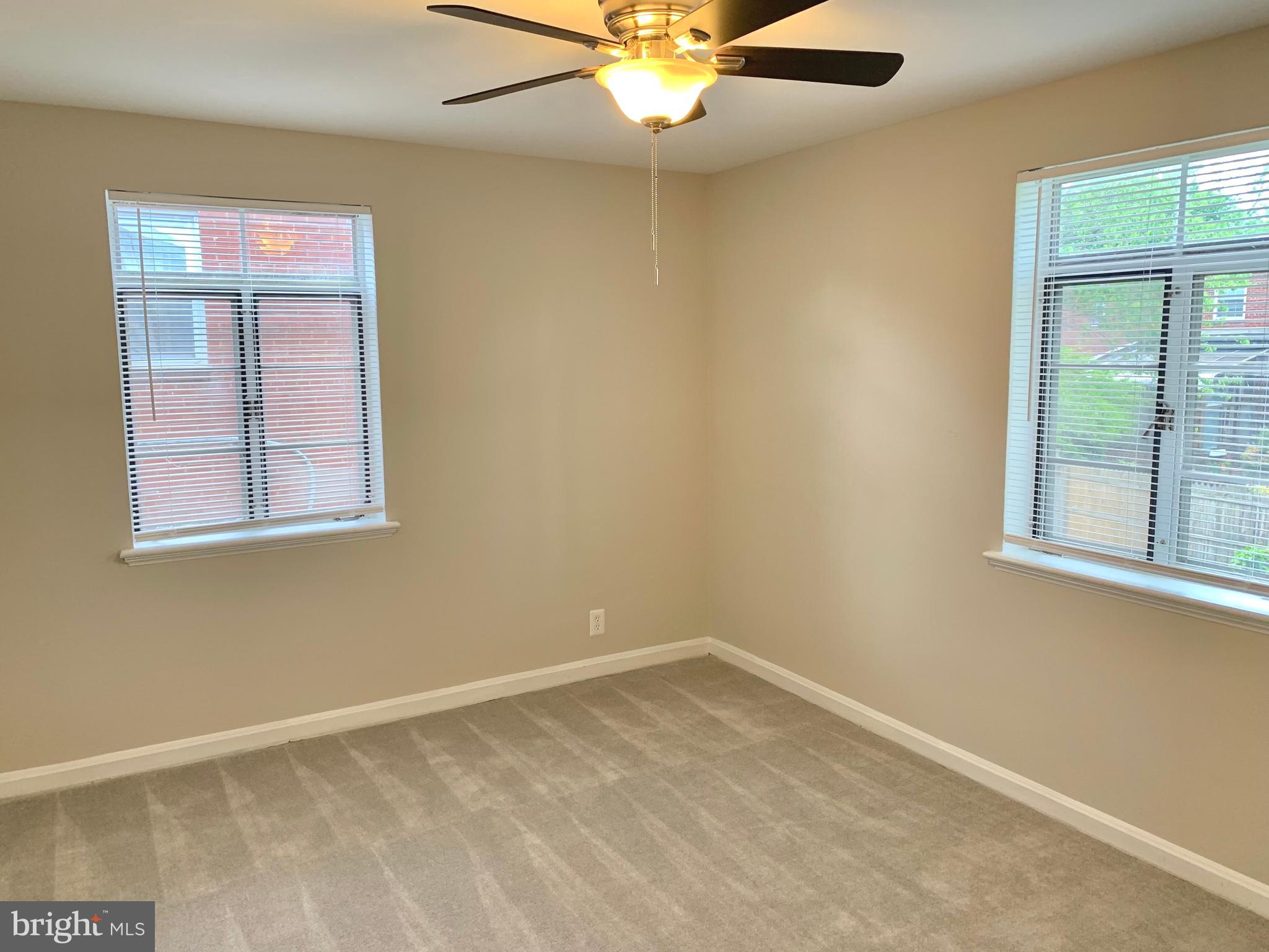 2615 13th Road South Arlington, VA 22204 - Photo 41 of 41 an empty room with a window