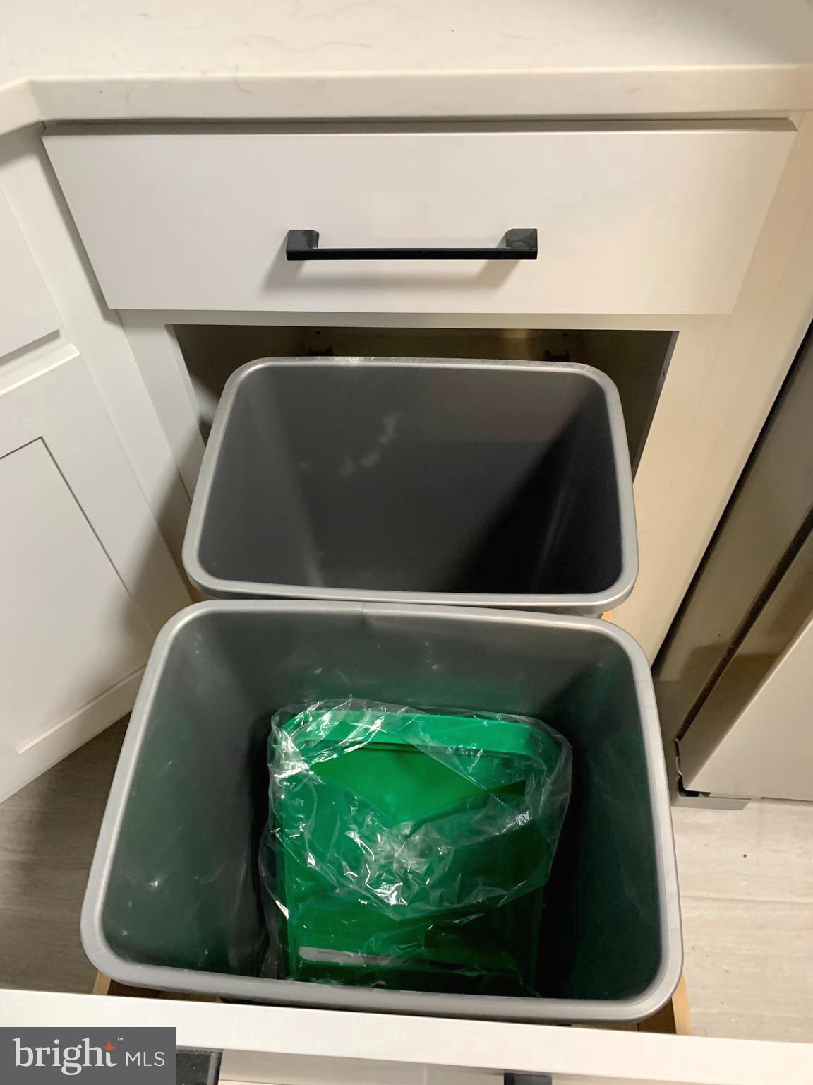 2615 13th Road South Arlington, VA 22204 - Photo 10 of 41 a utility room with washer and dryer