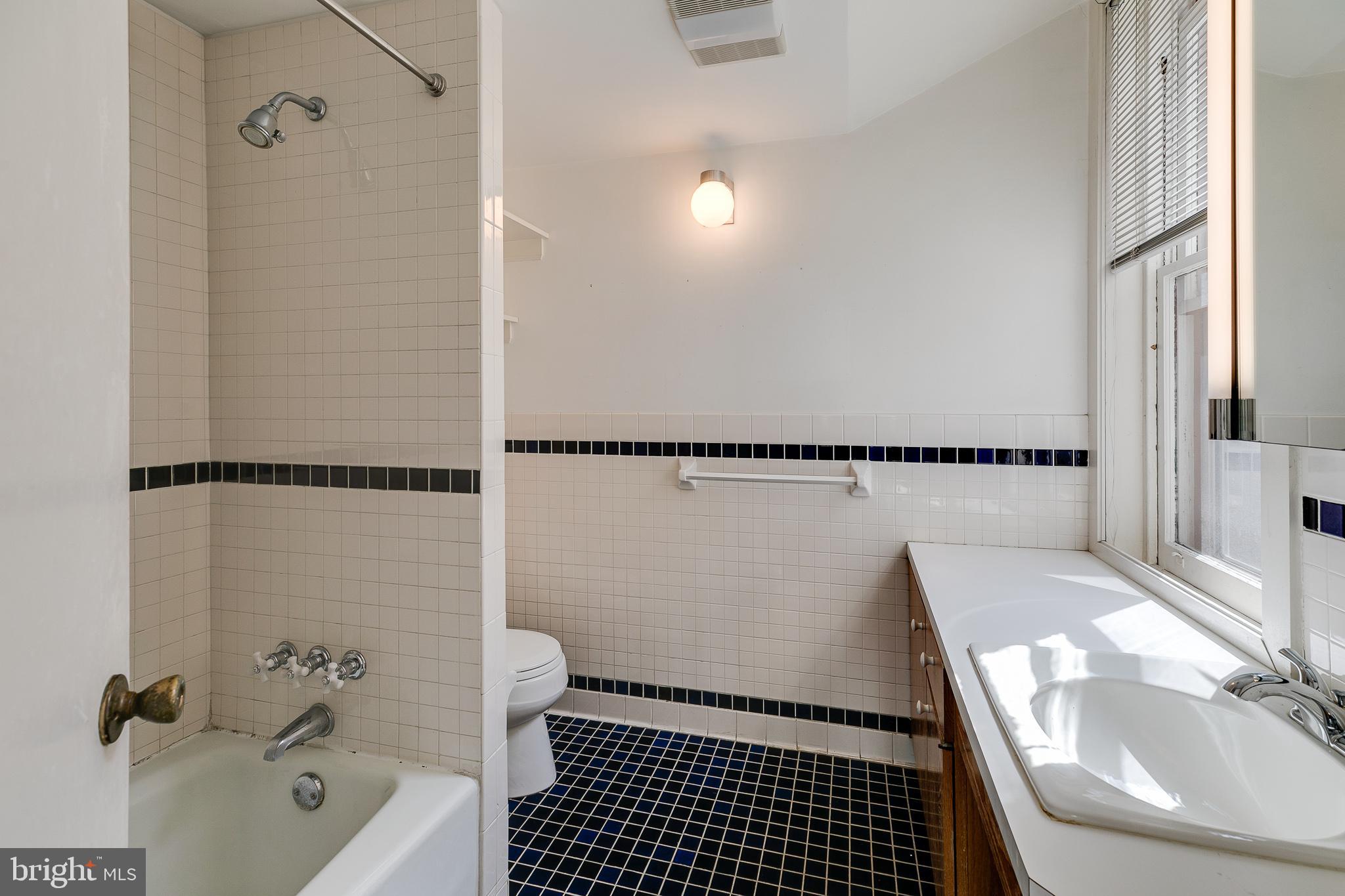 2302 Locust Street Philadelphia, PA 19103 - Photo 33 of 36 Gallery Image 33
