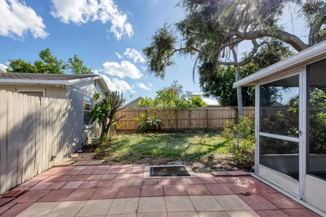 $349,900 | 25 1st Avenue, Englewood, FL 34223
