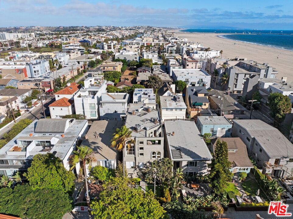 24 Eastwind Street, Unit 2 Marina del Rey, CA 90292 - Photo 45 of 46