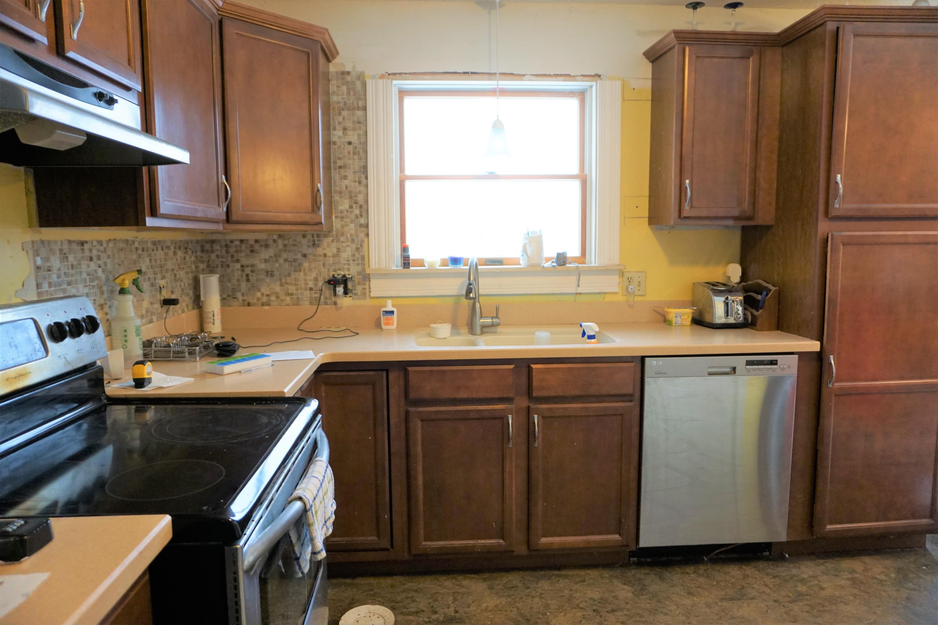 713 Middle Road Sabattus, ME 04280 - Photo 5 of 21 5