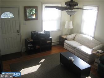 24 North Malin Road Broomall, PA 19008 - Photo 3 of 11 Living Room
