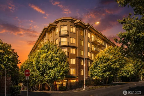 $824,950 | 700 East Denny Way, Unit 603, Seattle, WA 98122