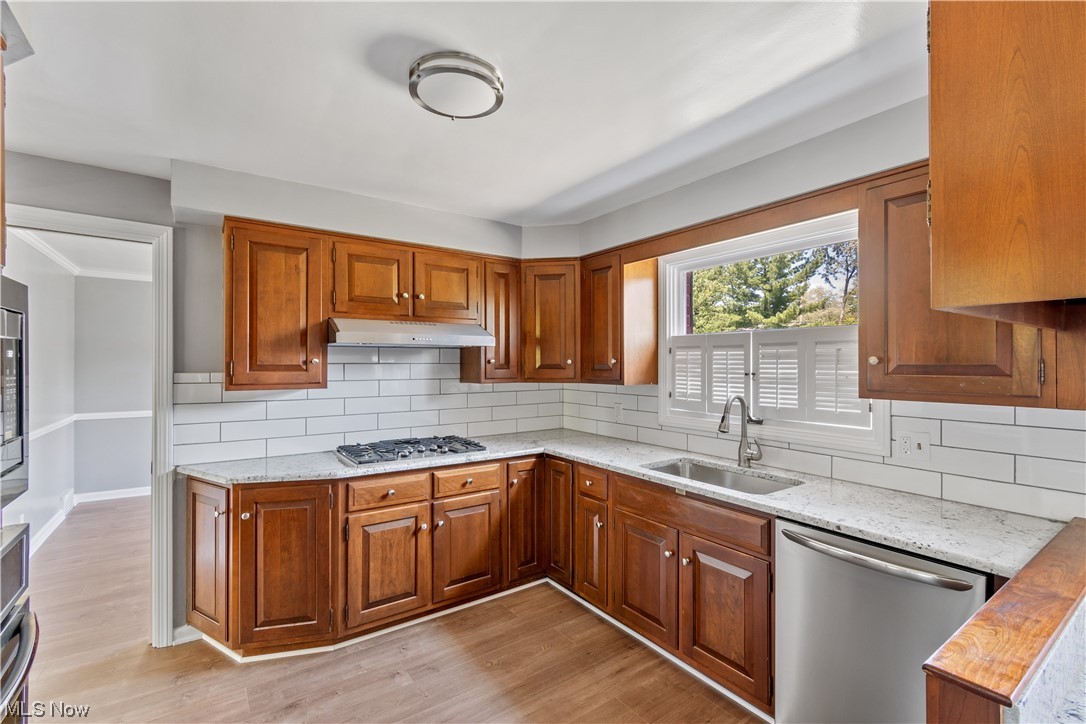 2404 Glenmont Road Northwest Canton, OH 44708 - Photo 12 of 35 Gallery Image 12
