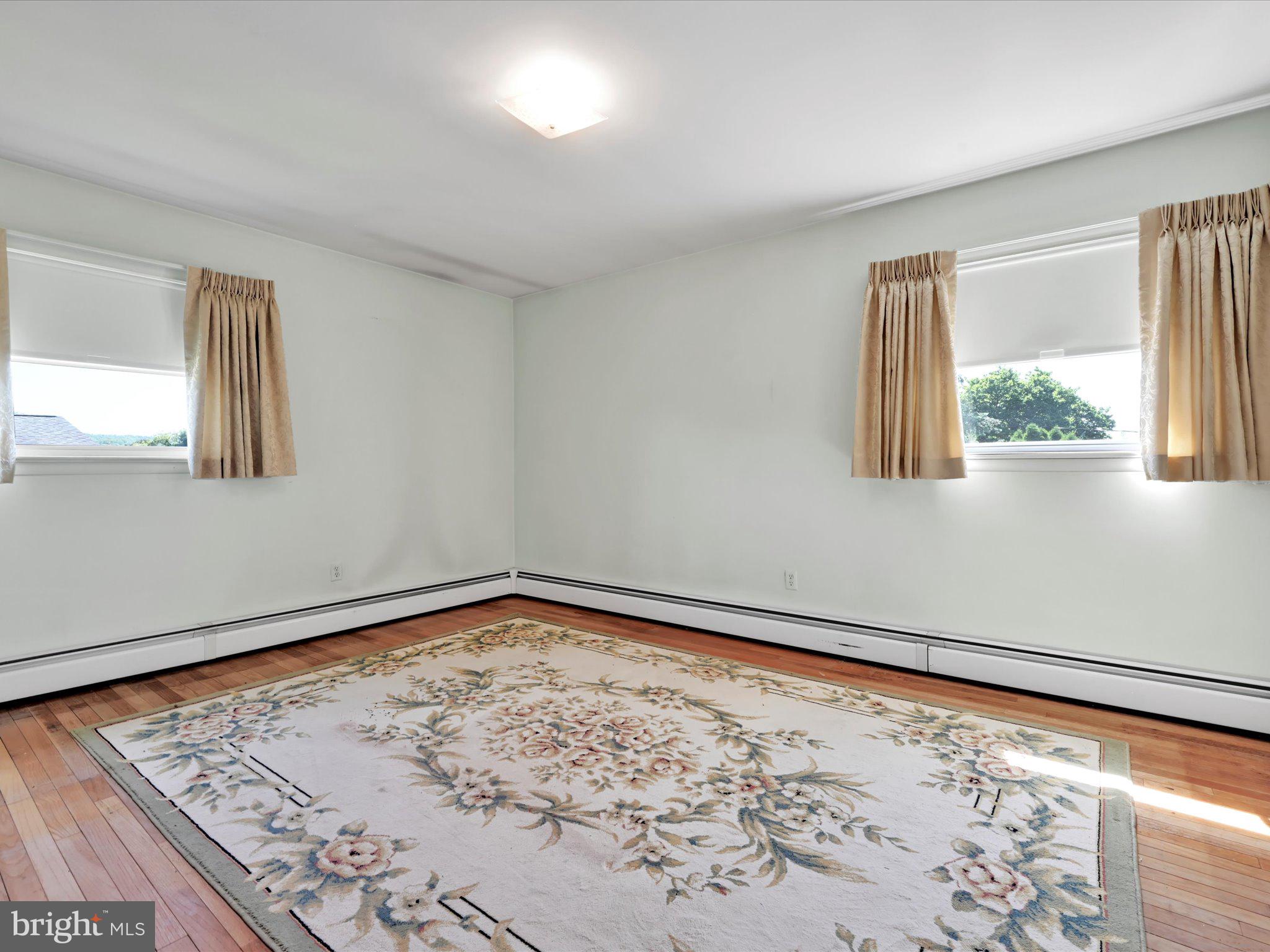 1109 Commonwealth Boulevard Reading, PA 19607 - Photo 16 of 32