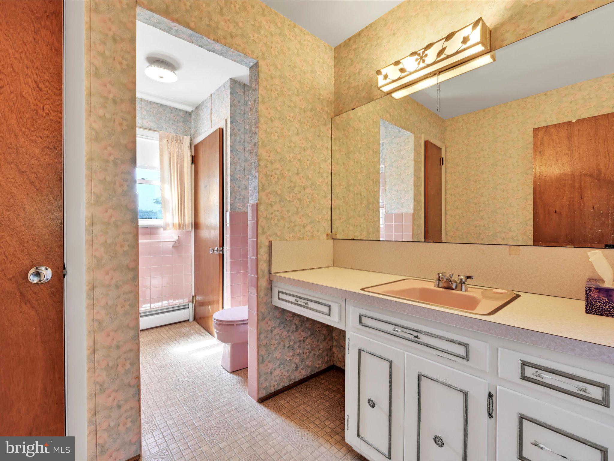 1109 Commonwealth Boulevard Reading, PA 19607 - Photo 21 of 32