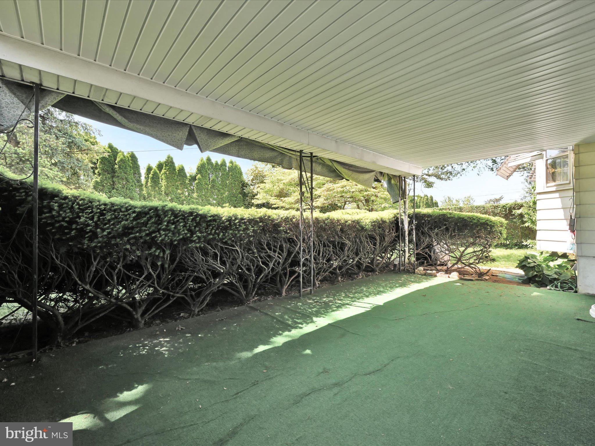 1109 Commonwealth Boulevard Reading, PA 19607 - Photo 28 of 32