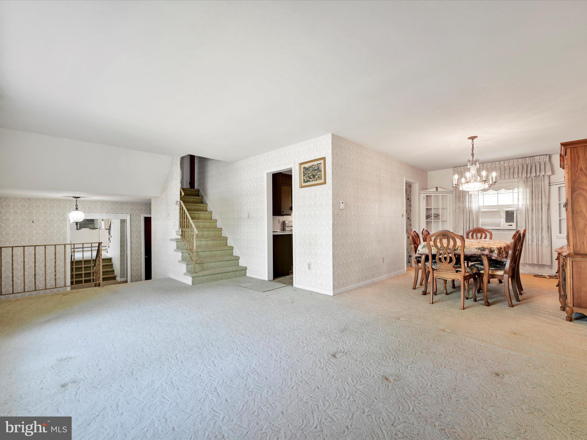 1109 Commonwealth Boulevard Reading, PA 19607 - Photo 6 of 32