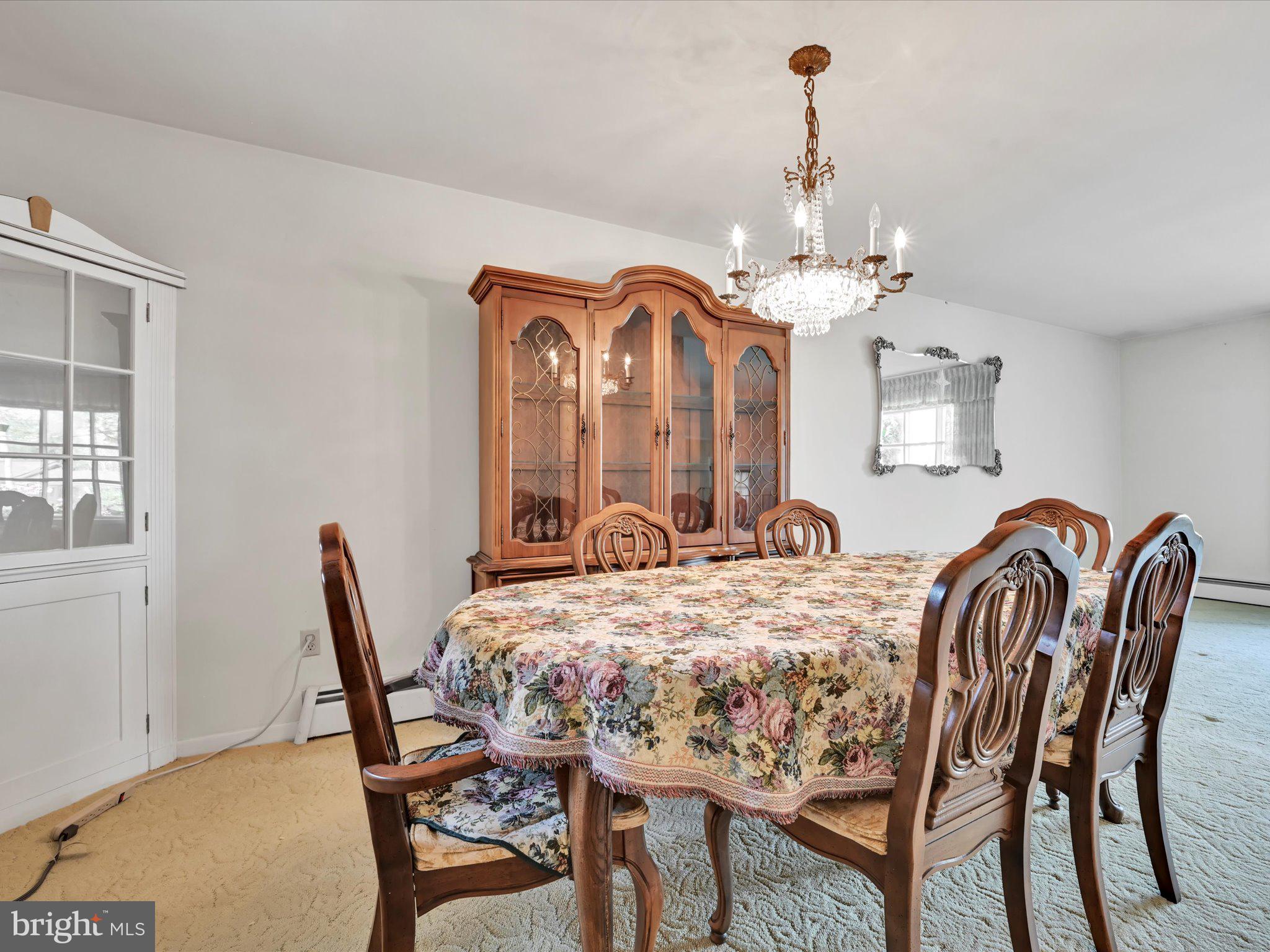 1109 Commonwealth Boulevard Reading, PA 19607 - Photo 7 of 32