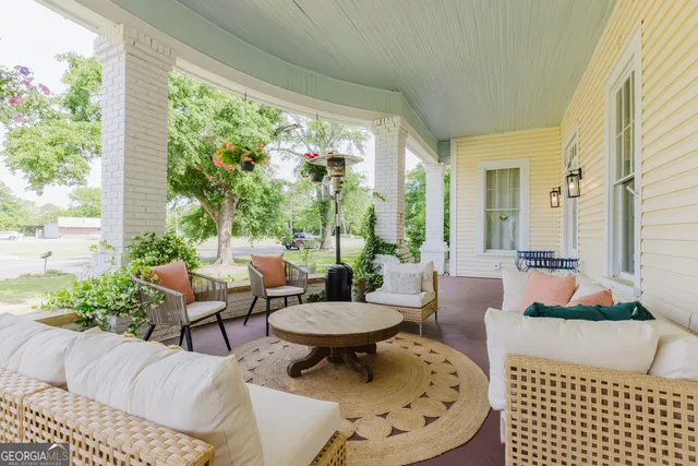 $550,000 | 326 North Dooly Street, Montezuma, GA 31063