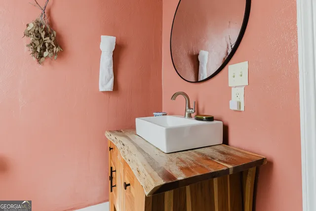 $550,000 | 326 North Dooly Street, Montezuma, GA 31063