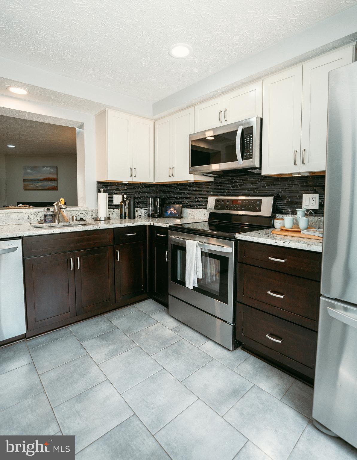 9134 Everett Court Springfield, VA 22152 - Photo 5 of 38