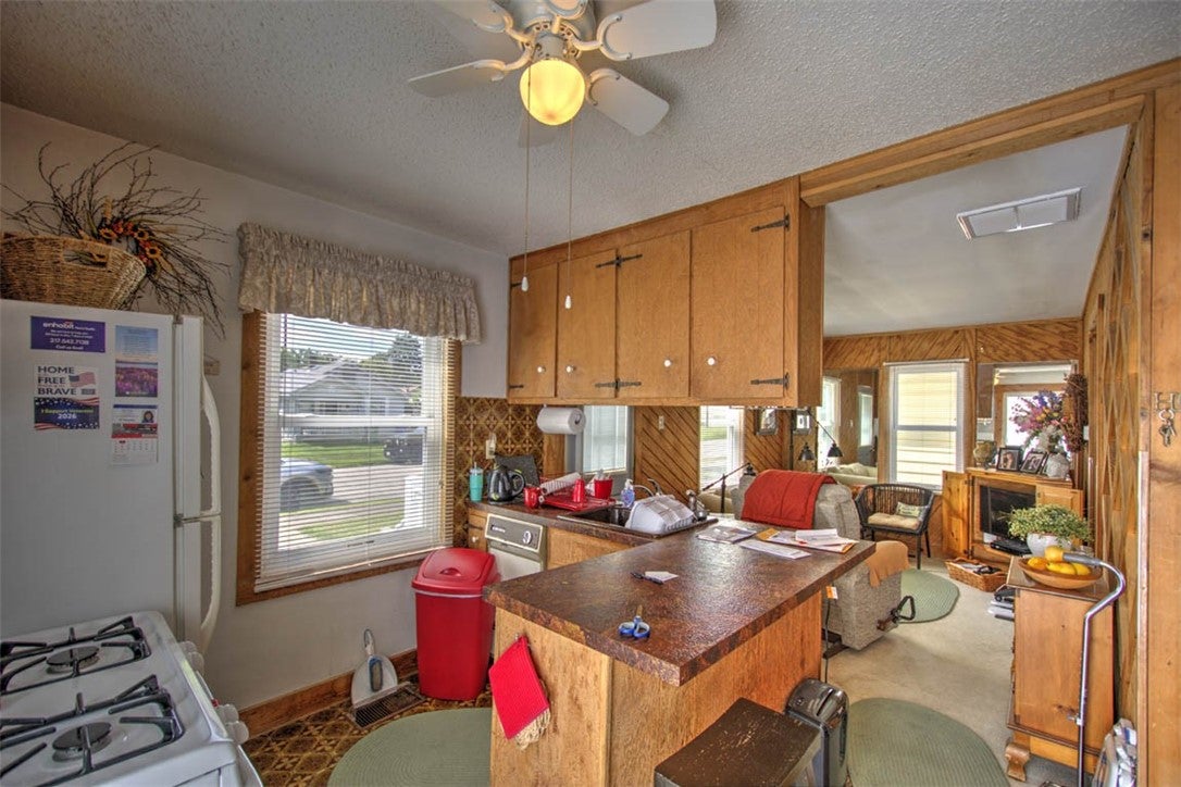 2424 East Main Street Decatur, IL 62521 - Photo 5 of 14 Gallery Image 5