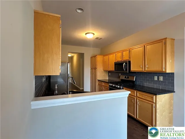 $424,900 | 117 Willow Drive, Easton, PA 18045