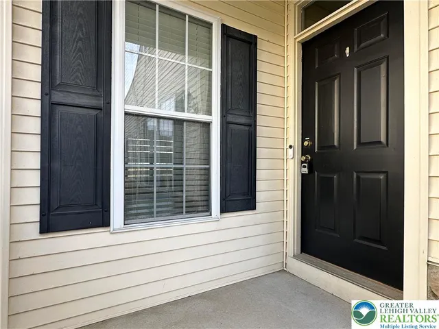 $424,900 | 117 Willow Drive, Easton, PA 18045