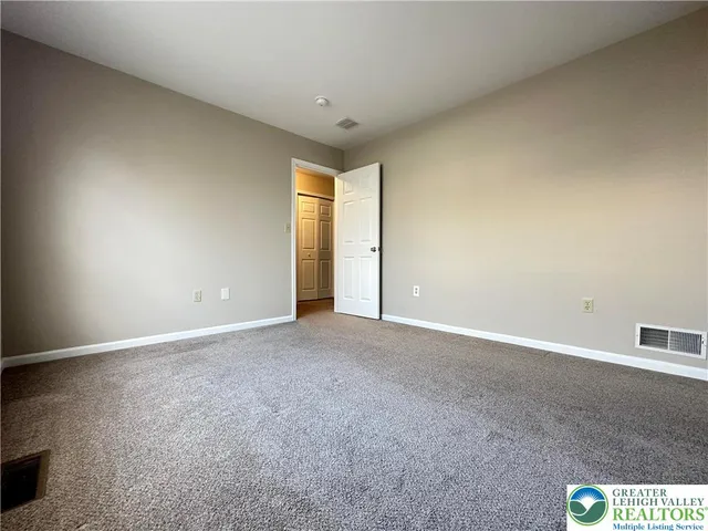 $424,900 | 117 Willow Drive, Easton, PA 18045